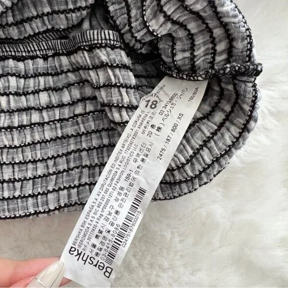 Bershka Gingham Cropped Top Black - Picture 9 of 15